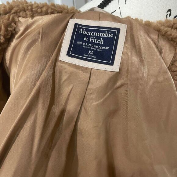 ABERCROMBIE & FITCH TEDDY BEAR BOMBER JACKET COZY SIZE XS WARMTH AESTHETIC - Picture 7 of 13